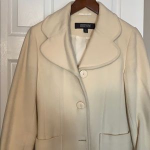 Kenneth Cole Ivory long wool blend coat. Size 6